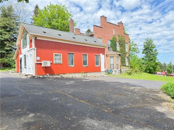 Listing Image #2 - Retail for sale at 4811 Makyes Road, Syracuse NY 13215