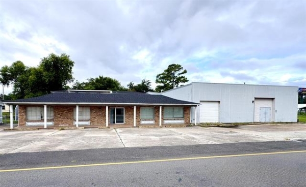 Listing Image #1 - Office for sale at 7014 Park, Houma LA 70360 Listing Image #1 - Office for sale at 7014 Park, Houma LA 70360