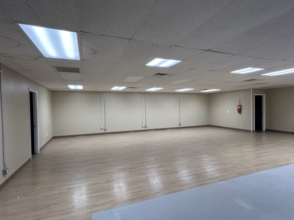 Listing Image #3 - Office for sale at 1118-1120 W Main St q, Carbondale IL 62901 Listing Image #3 - Office for sale at 1118-1120 W Main St q, Carbondale IL 62901