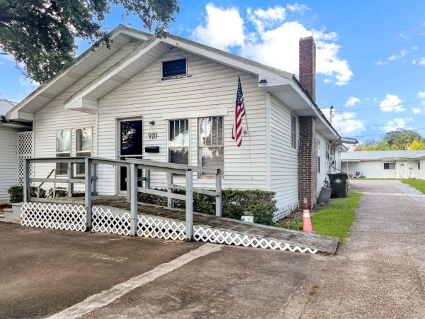 Listing Image #2 - Office for sale at 910 8th Ave, Lake Charles LA 70601