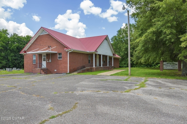 Listing Image #1 - Others for sale at 76 Barker Road, Trenton TN 38382