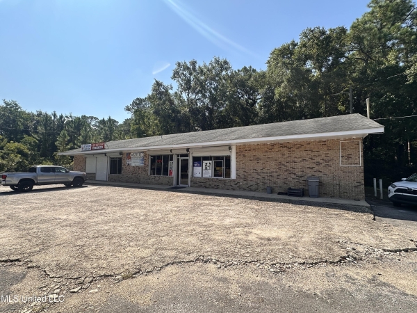 Listing Image #1 - Retail for sale at 1225 34th Street, Gulfport MS 39501