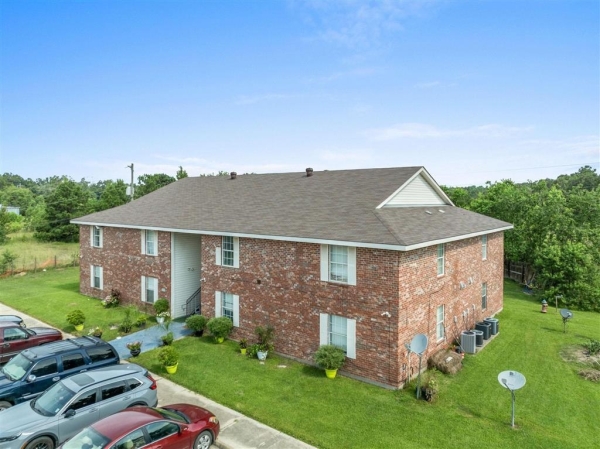 Listing Image #2 - Multi-family for sale at 705 N 11Th St Street N, Kinder LA 70648