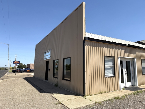 Listing Image #2 - Industrial for sale at 328 E 3rd Street, Borger TX 79007