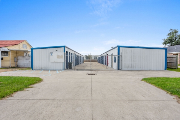 Listing Image #2 - Retail for sale at 301 & 239 W 18th St, Lake Charles LA 70601