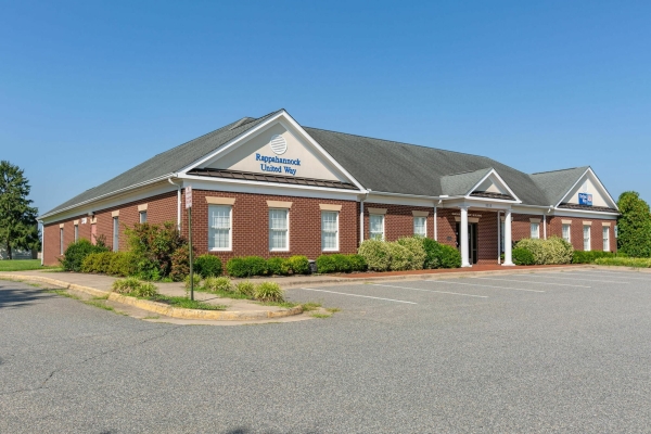 Listing Image #2 - Office for sale at 3310 Shannon Park Drive, Fredericksburg VA 22408