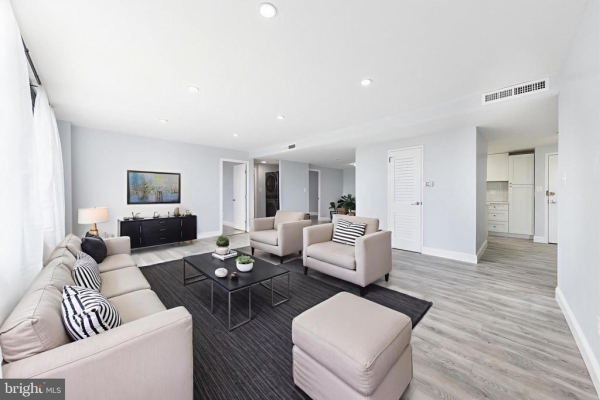 Listing Image #3 - Office for sale at 4600 Duke Street , 432, Alexandria VA 22304