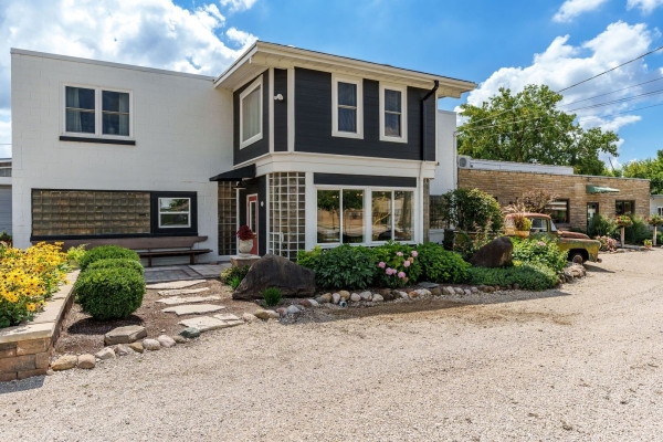 Listing Image #1 - Others for sale at 662 Park Avenue, Genoa IL 60135