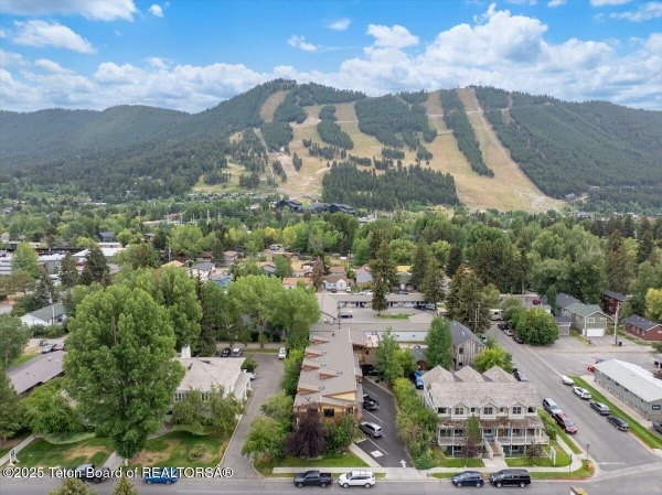 Listing Image #2 - Others for sale at 320 E BROADWAY Avenue, Jackson WY 83001