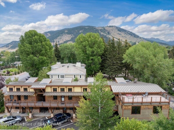 Listing Image #3 - Others for sale at 320 E BROADWAY Avenue, Jackson WY 83001