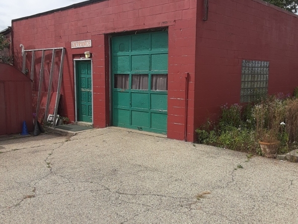 Listing Image #2 - Industrial for sale at 43W427 Route 20, Pingree Grove IL 60140