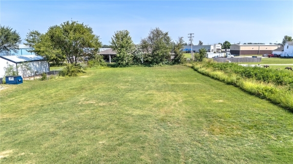 Listing Image #3 - Others for sale at 694 Henri De Tonti Boulevard, Tontitown AR 72762