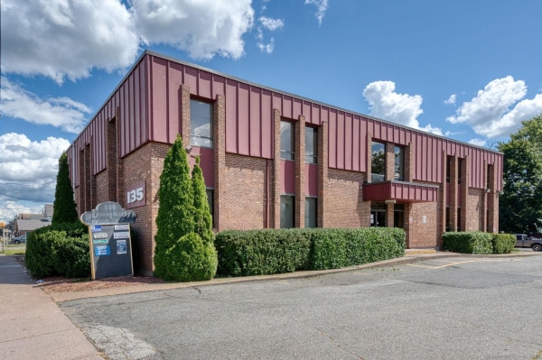 Listing Image #2 - Others for sale at 135 Burnside Avenue, East Hartford CT 06108