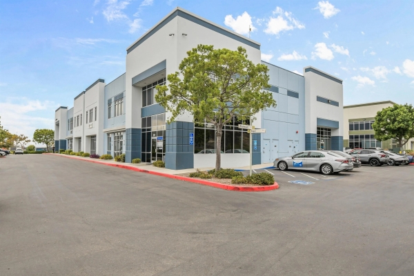 Listing Image #2 - Others for sale at 2563 Mast Way, Chula Vista CA 91914