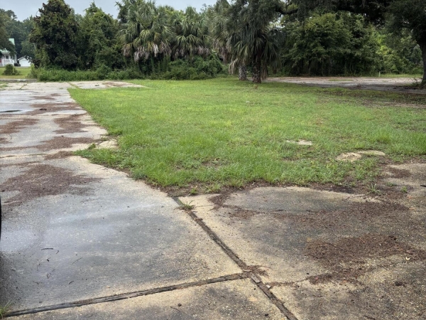 Listing Image #2 - Land for sale at 631 16th Street, Gulfport MS 39507