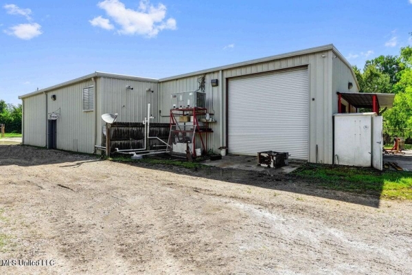 Listing Image #2 - Others for sale at 526 1/2 Main Street, Bay Saint Louis MS 39520