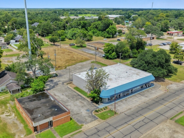 Listing Image #3 - Industrial for sale at 623 & 617 N Main St, Liberty TX 77575