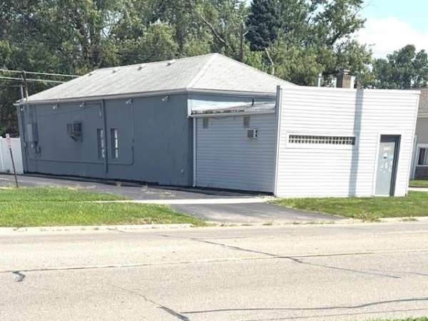 Listing Image #1 - Others for sale at 25900 W 7 Mile Road, Redford MI 48240 Listing Image #1 - Others for sale at 25900 W 7 Mile Road, Redford MI 48240