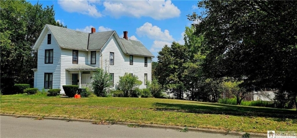 Listing Image #2 - Multi-family for sale at 131 Ivy Street, Jamestown NY 14701