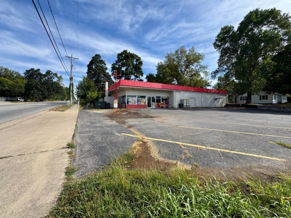 Listing Image #3 - Others for sale at 804 Saint Louis Street, West Plains MO 65775