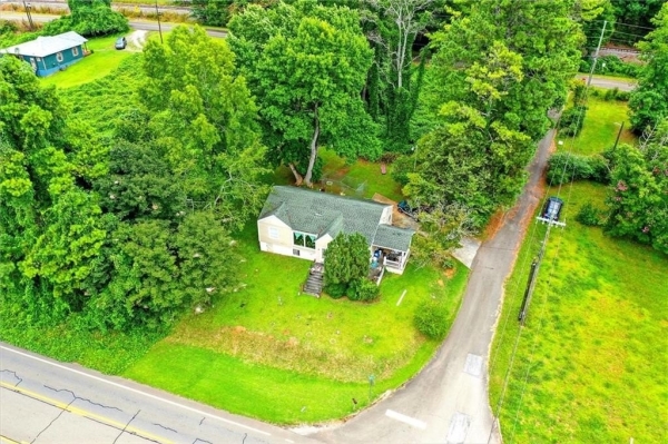 Listing Image #3 - Others for sale at 1003 Church Street, Jasper GA 30143