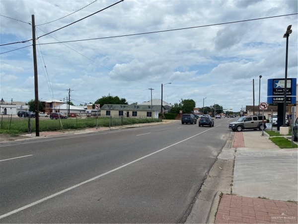Listing Image #3 - Office for sale at 104  N Texas Street N, Rio Grande City TX 78582