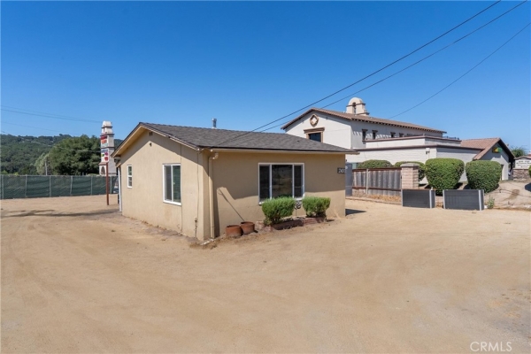 Listing Image #2 - Retail for sale at 2400 El Camino Real, Atascadero CA 93422