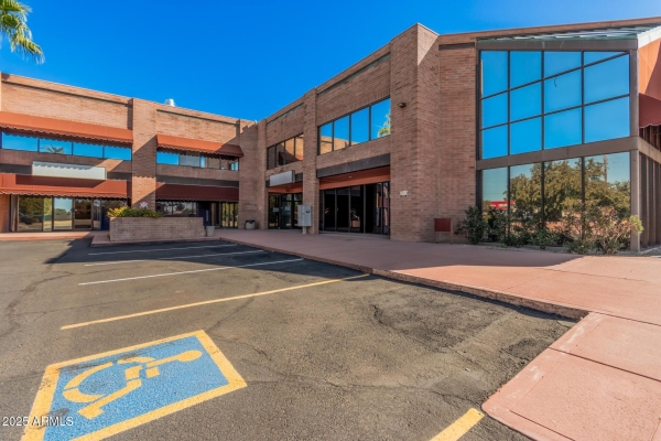 Listing Image #3 - Industrial for sale at 2727 W GLENDALE Avenue 1, Phoenix AZ 85051
