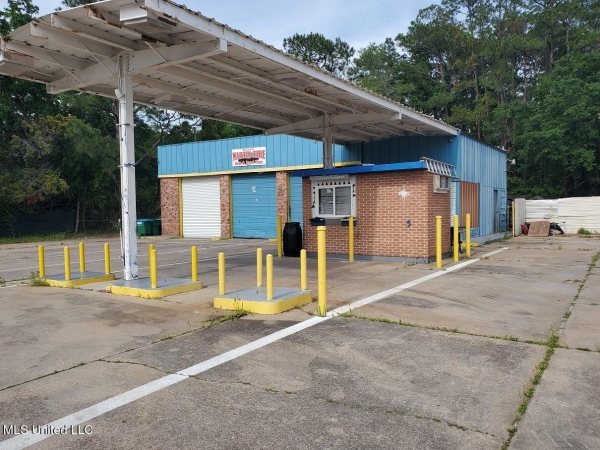 Listing Image #1 - Others for sale at 3000 Ladnier Road, Gautier MS 39553