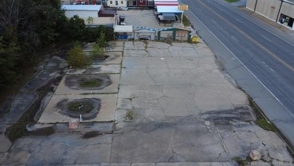 Listing Image #1 - Others for sale at 701 N Main Street, Muskogee OK 74401