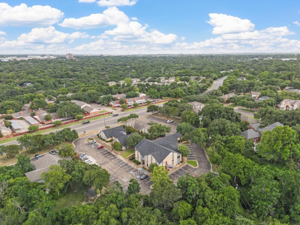 Listing Image #2 - Office for sale at 5207 Lake Shore Dr, Waco TX 76710