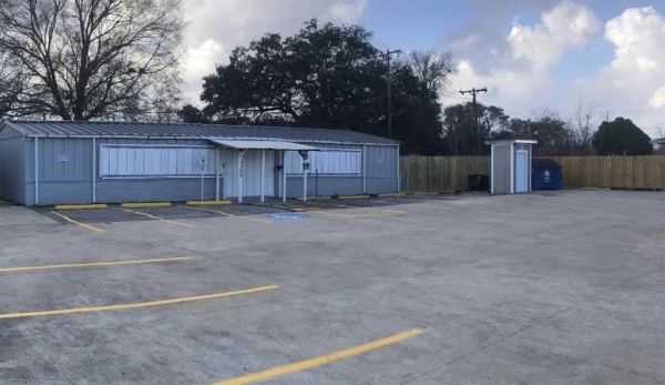 Listing Image #1 - Industrial for sale at 4380 S. 4th St., Beaumont TX 77705