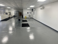 Listing Image #2 - Industrial for sale at 4380 S. 4th St., Beaumont TX 77705