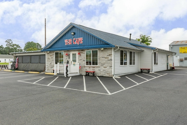 Listing Image #3 - Retail for sale at 1006 & 1008 S. Church Lane, Tappahannock VA 22560