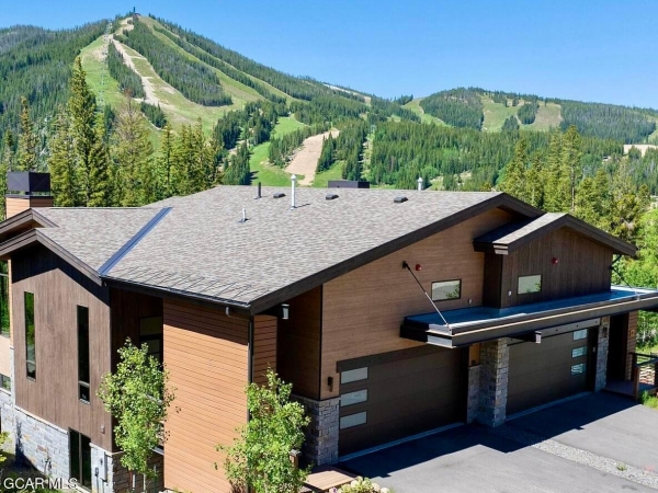 Listing Image #1 - Multi-family for sale at 301 RESERVE Way, Winter Park CO 80482