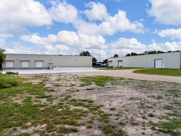 Listing Image #2 - Industrial for sale at 1009 S Robinson Dr, Robinson TX 76706
