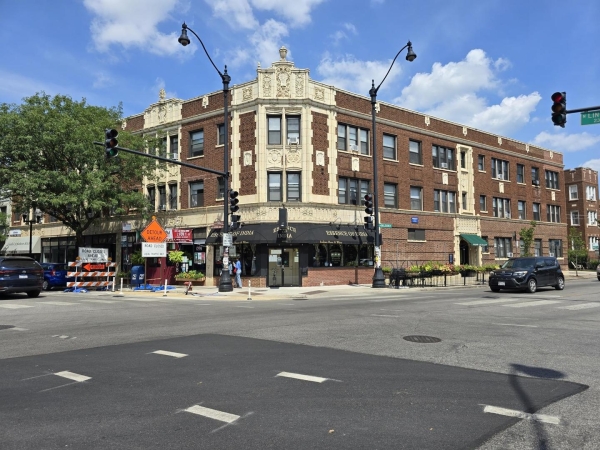 Listing Image #1 - Others for sale at 4601 N Lincoln Avenue, Chicago IL 60625