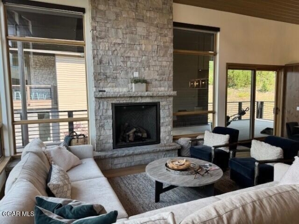 Listing Image #3 - Multi-family for sale at 302 NORTH WOODS Place, Winter Park CO 80482