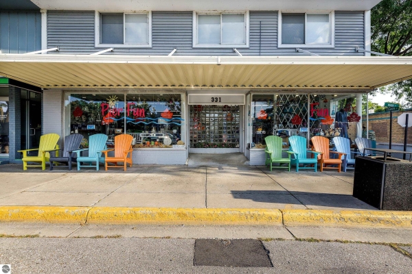 Listing Image #3 - Retail for sale at 331 Main Street, Frankfort MI 49635