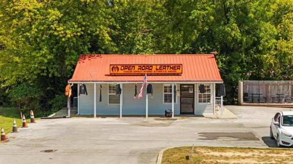 Listing Image #1 - Others for sale at 1108 Main Street, Munfordville KY 42765