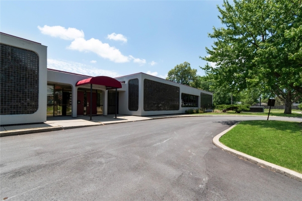 Listing Image #3 - Retail for sale at 423 South Ankeny Boulevard, Ankeny IA 50023