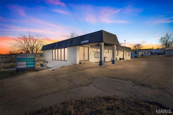 Listing Image #1 - Others for sale at 1421 E Main, Park Hills MO 63601