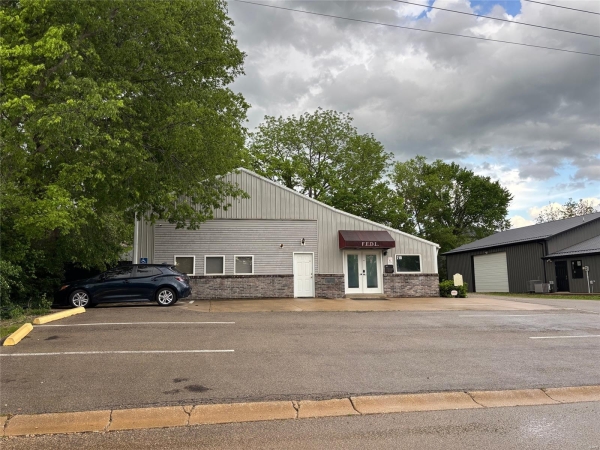 Listing Image #1 - Others for sale at 210 Hyler Drive, Farmington MO 63640