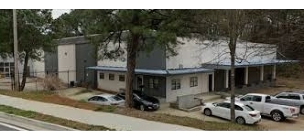 Listing Image #1 - Industrial for sale at 1240 Oakleigh Dr, Atlanta GA 30344