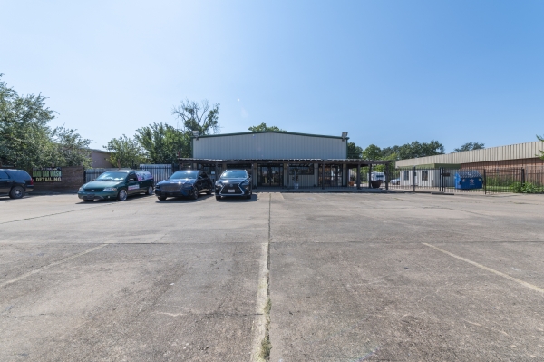 Listing Image #2 - Retail for sale at 2920 S Dairy Ashford Rd, Houston TX 77082