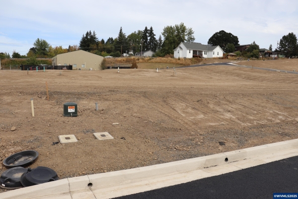 Listing Image #2 - Land for sale at Lot 7 Bloc Washington St W, Carlton OR 97111