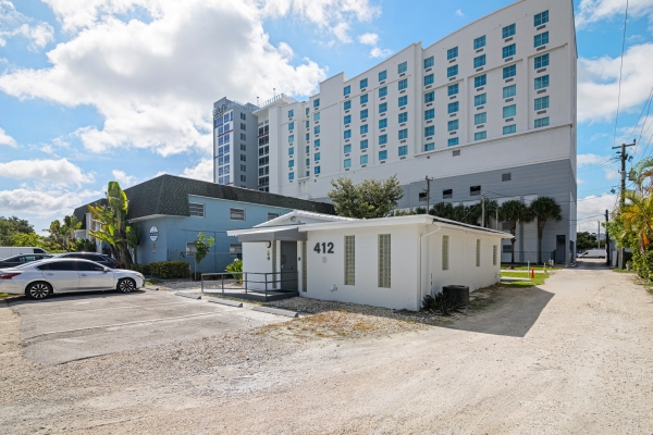 Listing Image #3 - Office for sale at 412 SE 23rd Street, Fort Lauderdale FL 33316