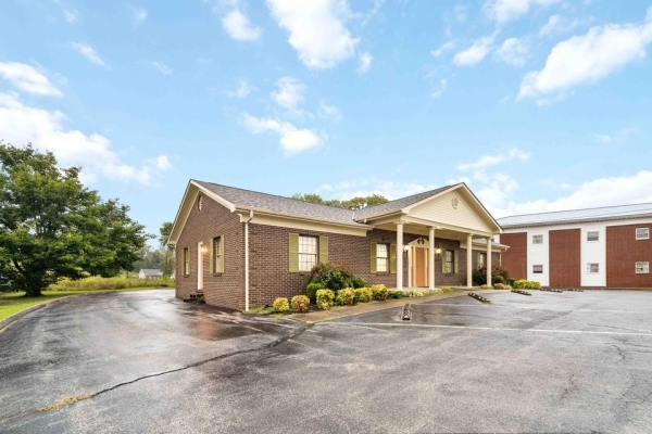 Listing Image #3 - Office for sale at 602 Clifty Street, Somerset KY 42503