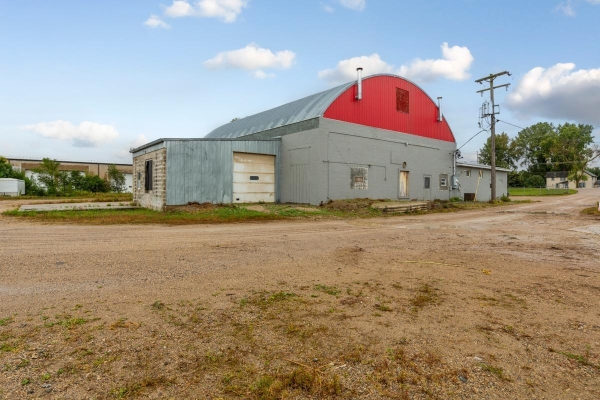 Listing Image #2 - Industrial for sale at 2108 8th Avenue, Faribault MN 55021