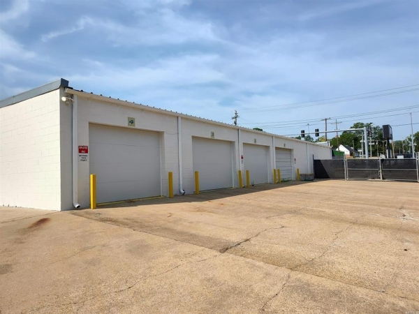 Listing Image #3 - Retail for sale at 1407/1409 N. West Ave., El Dorado AR 71730